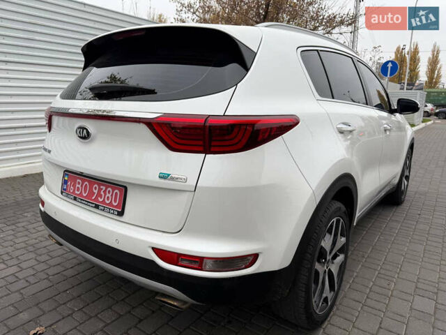Белый Киа Sportage, объемом двигателя 2 л и пробегом 160 тыс. км за 17200 $, фото 4 на Automoto.ua