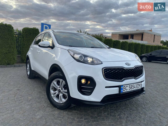 Кіа Sportage 2016 у Львові на Automoto.ua Білий Кіа Sportage, об'ємом двигуна 2 л та пробігом 89 тис. км за 17890 $, фото 39 на Automoto.ua