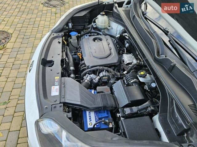 Белый Киа Sportage, объемом двигателя 1.69 л и пробегом 167 тыс. км за 15300 $, фото 51 на Automoto.ua