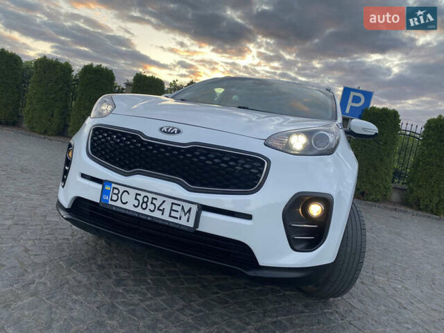 Кіа Sportage 2016 у Львові на Automoto.ua Білий Кіа Sportage, об'ємом двигуна 2 л та пробігом 89 тис. км за 17890 $, фото 33 на Automoto.ua