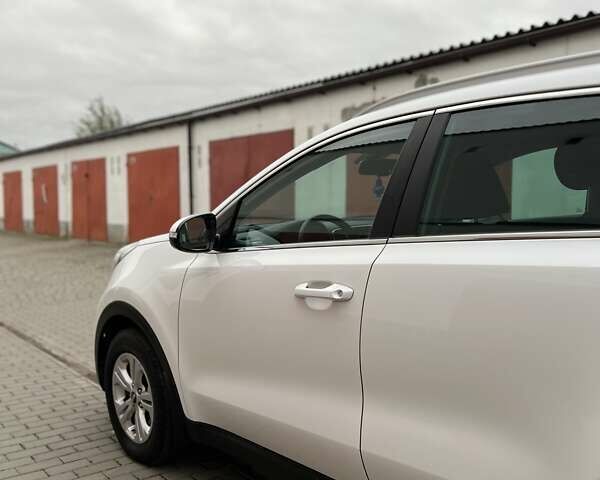 Белый Киа Sportage, объемом двигателя 1.69 л и пробегом 201 тыс. км за 14200 $, фото 45 на Automoto.ua