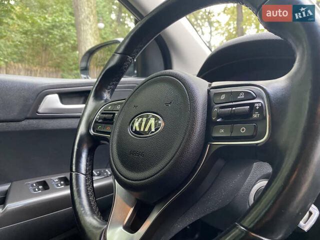 Белый Киа Sportage, объемом двигателя 2 л и пробегом 89 тыс. км за 17800 $, фото 89 на Automoto.ua