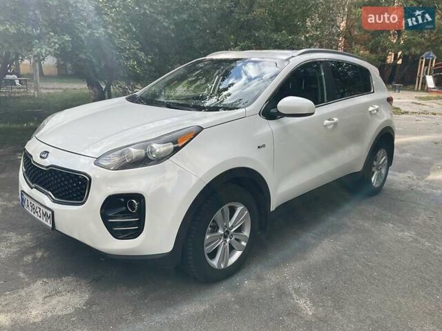Белый Киа Sportage, объемом двигателя 2.4 л и пробегом 143 тыс. км за 12800 $, фото 2 на Automoto.ua