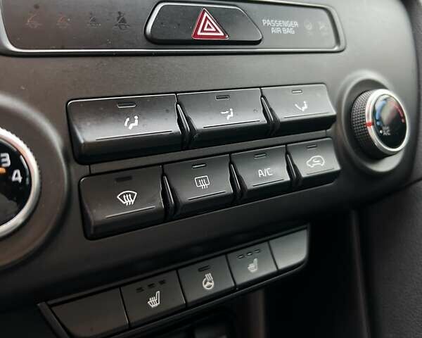 Белый Киа Sportage, объемом двигателя 1.69 л и пробегом 201 тыс. км за 14200 $, фото 32 на Automoto.ua