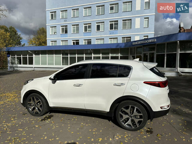 Білий Кіа Sportage, об'ємом двигуна 2 л та пробігом 167 тис. км за 19000 $, фото 5 на Automoto.ua