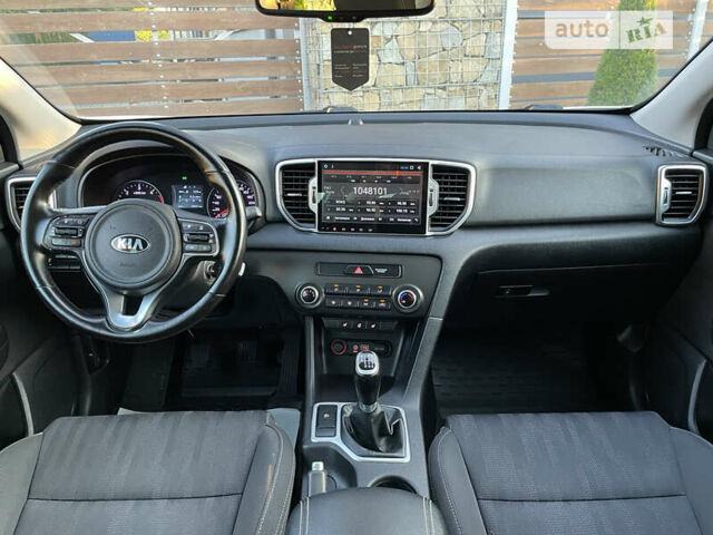 Білий Кіа Sportage, об'ємом двигуна 1.7 л та пробігом 138 тис. км за 16600 $, фото 37 на Automoto.ua