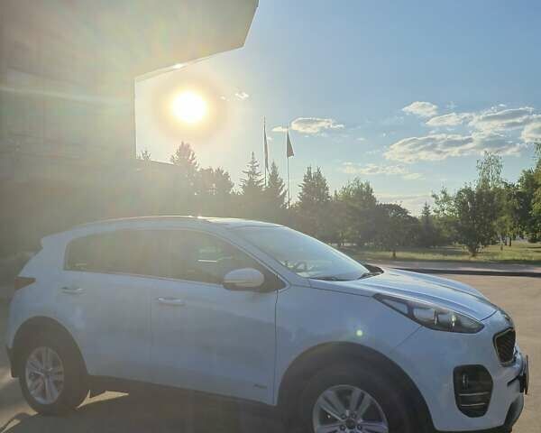 Белый Киа Sportage, объемом двигателя 2 л и пробегом 227 тыс. км за 16450 $, фото 14 на Automoto.ua