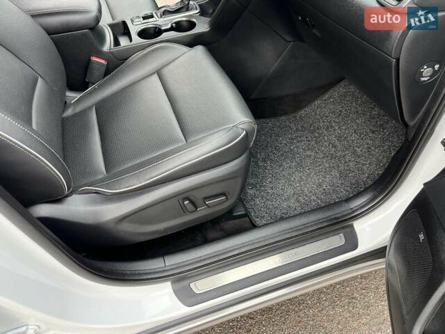 Белый Киа Sportage, объемом двигателя 1.59 л и пробегом 150 тыс. км за 17900 $, фото 83 на Automoto.ua