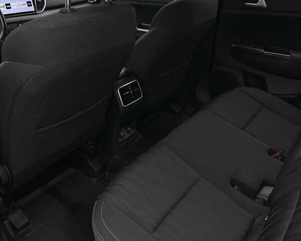 Белый Киа Sportage, объемом двигателя 1.69 л и пробегом 284 тыс. км за 15500 $, фото 14 на Automoto.ua