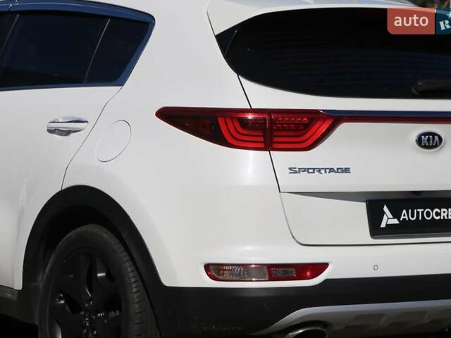 Белый Киа Sportage, объемом двигателя 2 л и пробегом 96 тыс. км за 18500 $, фото 7 на Automoto.ua