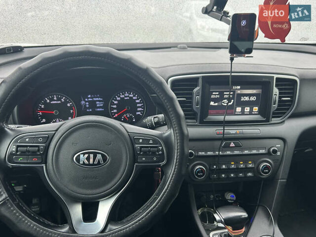 Белый Киа Sportage, объемом двигателя 2 л и пробегом 119 тыс. км за 18300 $, фото 6 на Automoto.ua