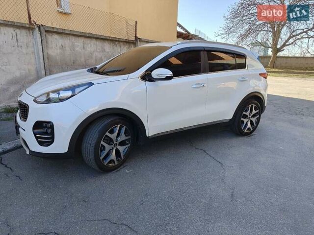 Белый Киа Sportage, объемом двигателя 2 л и пробегом 149 тыс. км за 20750 $, фото 3 на Automoto.ua