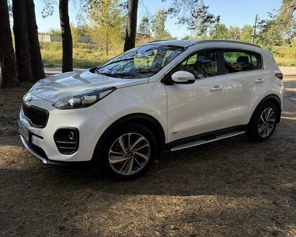 Білий Кіа Sportage, об'ємом двигуна 2 л та пробігом 88 тис. км за 19200 $, фото 4 на Automoto.ua