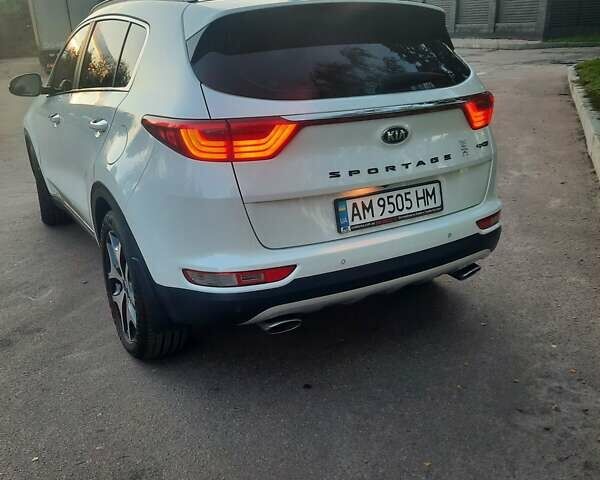 Кіа Sportage 2017 у Житомирі на Automoto.ua Білий Кіа Sportage, об'ємом двигуна 2 л та пробігом 197 тис. км за 20700 $, фото 6 на Automoto.ua