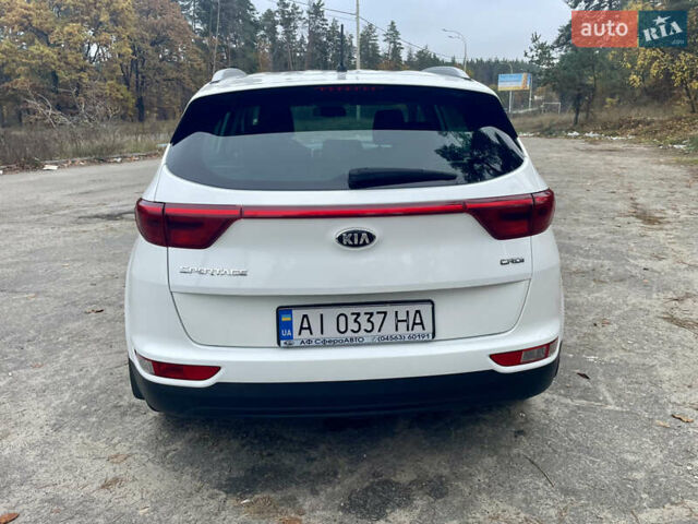 Киа Sportage 2017 в Киеве на Automoto.ua Белый Киа Sportage, объемом двигателя 1.69 л и пробегом 172 тыс. км за 15900 $, фото 4 на Automoto.ua