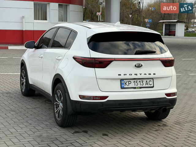 Белый Киа Sportage, объемом двигателя 2.4 л и пробегом 175 тыс. км за 14500 $, фото 2 на Automoto.ua