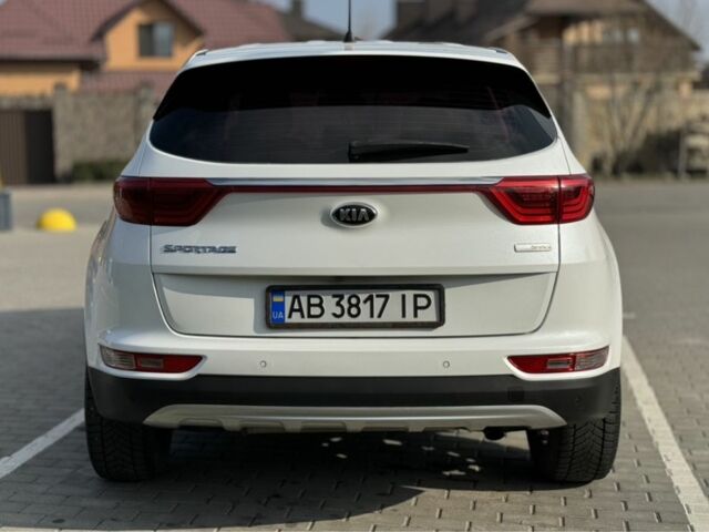 Белый Киа Sportage, объемом двигателя 0.17 л и пробегом 153 тыс. км за 18300 $, фото 3 на Automoto.ua