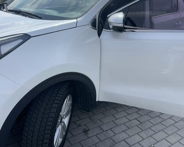 Киа Sportage 2017 в Львове на Automoto.ua Белый Киа Sportage, объемом двигателя 2 л и пробегом 195 тыс. км за 18250 $, фото 13 на Automoto.ua