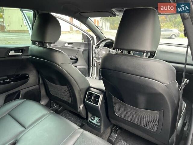 Белый Киа Sportage, объемом двигателя 1.59 л и пробегом 150 тыс. км за 17900 $, фото 95 на Automoto.ua