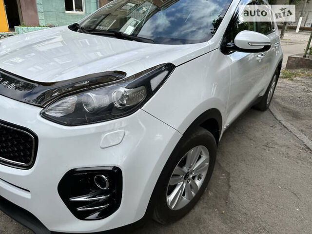 Белый Киа Sportage, объемом двигателя 2 л и пробегом 92 тыс. км за 19900 $, фото 20 на Automoto.ua