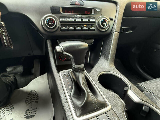 Белый Киа Sportage, объемом двигателя 2 л и пробегом 40 тыс. км за 16999 $, фото 18 на Automoto.ua