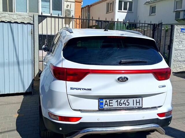 Білий Кіа Sportage, об'ємом двигуна 1.7 л та пробігом 47 тис. км за 20000 $, фото 7 на Automoto.ua