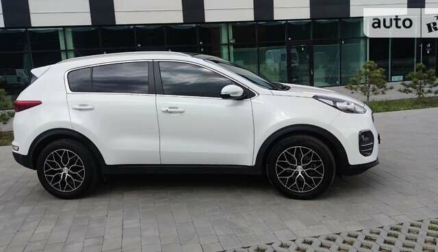 Білий Кіа Sportage, об'ємом двигуна 1.69 л та пробігом 128 тис. км за 20600 $, фото 22 на Automoto.ua