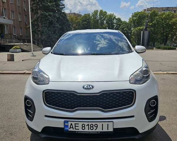 Білий Кіа Sportage, об'ємом двигуна 2 л та пробігом 134 тис. км за 18500 $, фото 1 на Automoto.ua