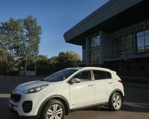 Белый Киа Sportage, объемом двигателя 2 л и пробегом 227 тыс. км за 16450 $, фото 8 на Automoto.ua