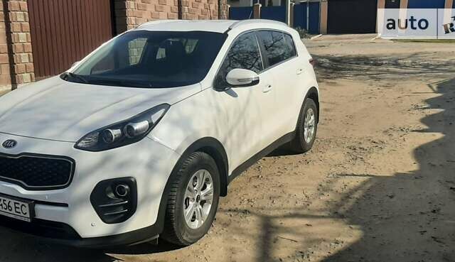 Белый Киа Sportage, объемом двигателя 1.69 л и пробегом 58 тыс. км за 22500 $, фото 1 на Automoto.ua