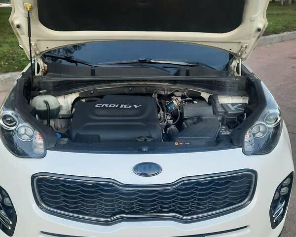 Белый Киа Sportage, объемом двигателя 2 л и пробегом 197 тыс. км за 20700 $, фото 15 на Automoto.ua