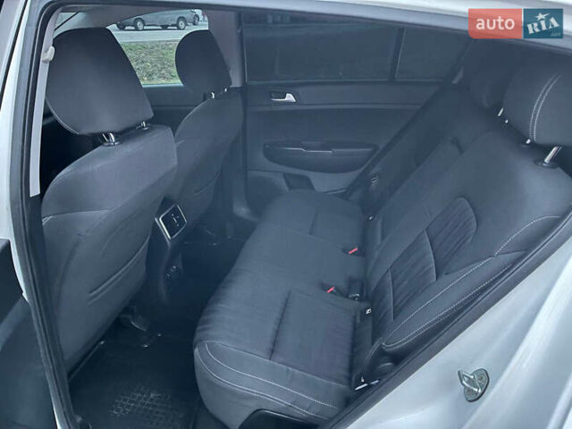 Белый Киа Sportage, объемом двигателя 1.59 л и пробегом 130 тыс. км за 14900 $, фото 31 на Automoto.ua