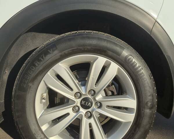 Белый Киа Sportage, объемом двигателя 2 л и пробегом 227 тыс. км за 16450 $, фото 39 на Automoto.ua