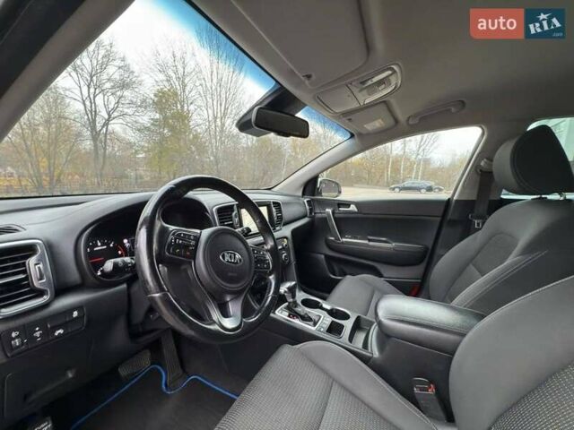 Белый Киа Sportage, объемом двигателя 2 л и пробегом 227 тыс. км за 15950 $, фото 43 на Automoto.ua