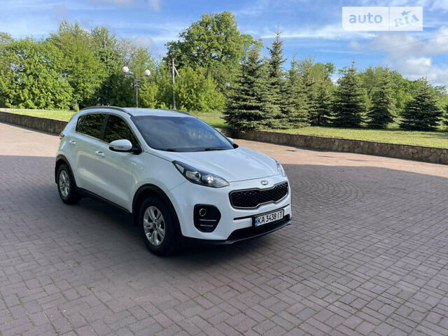 Білий Кіа Sportage, об'ємом двигуна 1.69 л та пробігом 178 тис. км за 16700 $, фото 3 на Automoto.ua