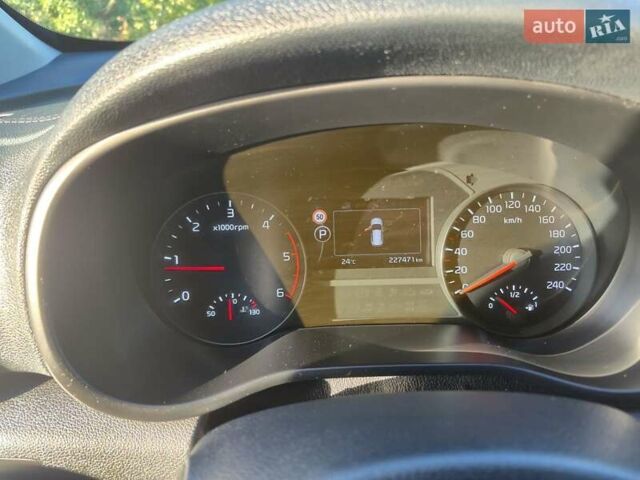 Белый Киа Sportage, объемом двигателя 2 л и пробегом 227 тыс. км за 16450 $, фото 22 на Automoto.ua