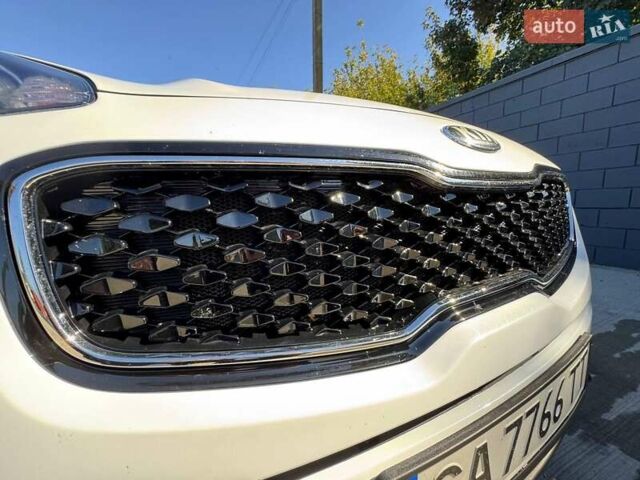 Киа Sportage 2017 в Черкассах на Automoto.ua Белый Киа Sportage, объемом двигателя 1.59 л и пробегом 83 тыс. км за 16700 $, фото 2 на Automoto.ua