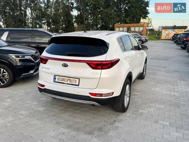 Белый Киа Sportage, объемом двигателя 2 л и пробегом 210 тыс. км за 17200 $, фото 4 на Automoto.ua