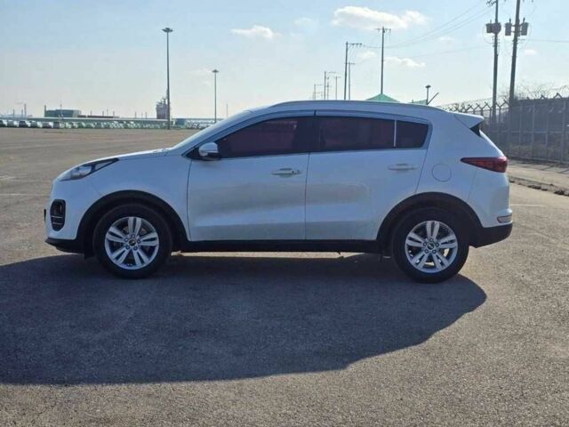 Белый Киа Sportage, объемом двигателя 2 л и пробегом 96 тыс. км за 15000 $, фото 2 на Automoto.ua