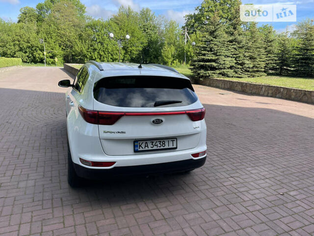 Білий Кіа Sportage, об'ємом двигуна 1.69 л та пробігом 178 тис. км за 16700 $, фото 18 на Automoto.ua