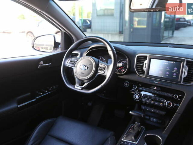 Белый Киа Sportage, объемом двигателя 2 л и пробегом 96 тыс. км за 18500 $, фото 12 на Automoto.ua
