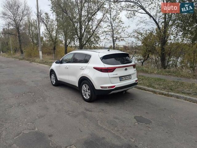 Белый Киа Sportage, объемом двигателя 2 л и пробегом 265 тыс. км за 17500 $, фото 4 на Automoto.ua