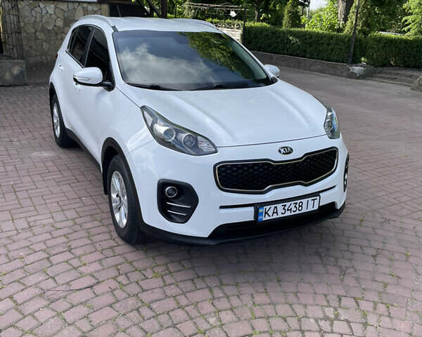 Білий Кіа Sportage, об'ємом двигуна 1.69 л та пробігом 178 тис. км за 16700 $, фото 10 на Automoto.ua