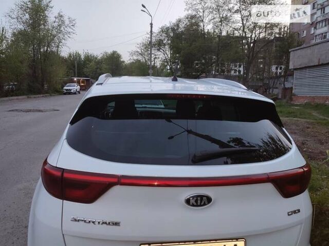 Білий Кіа Sportage, об'ємом двигуна 1.69 л та пробігом 169 тис. км за 17500 $, фото 16 на Automoto.ua