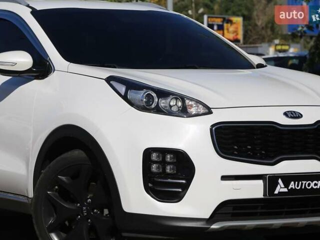 Белый Киа Sportage, объемом двигателя 2 л и пробегом 96 тыс. км за 18500 $, фото 3 на Automoto.ua