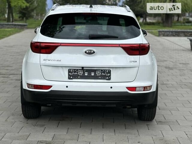 Белый Киа Sportage, объемом двигателя 1.7 л и пробегом 57 тыс. км за 16999 $, фото 5 на Automoto.ua