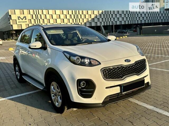 Белый Киа Sportage, объемом двигателя 2 л и пробегом 39 тыс. км за 20000 $, фото 1 на Automoto.ua