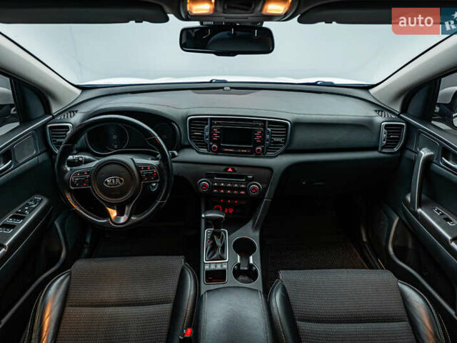 Белый Киа Sportage, объемом двигателя 2 л и пробегом 134 тыс. км за 18181 $, фото 9 на Automoto.ua