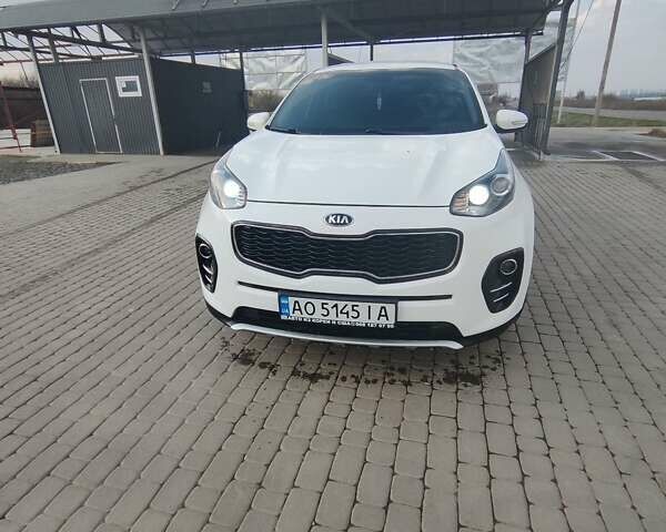 Білий Кіа Sportage, об'ємом двигуна 2 л та пробігом 158 тис. км за 21000 $, фото 6 на Automoto.ua