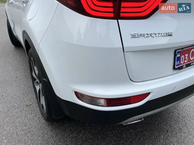 Белый Киа Sportage, объемом двигателя 1.59 л и пробегом 150 тыс. км за 17900 $, фото 45 на Automoto.ua